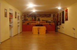 Йога-Студия Йога в центре Джонангпа